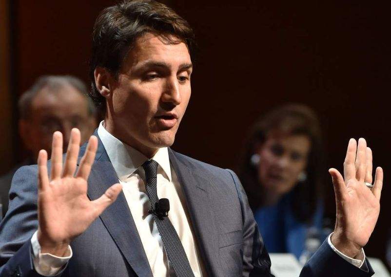 Doinb回归赛场，惊险取胜首场状态亮眼，加拿大队观众沸腾！的简单介绍